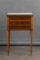 Table de salon en acajou et quarts de rond de laiton, ouvran…