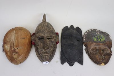 Lot de quatre masques dont dans le goût des cultures Lega Co…