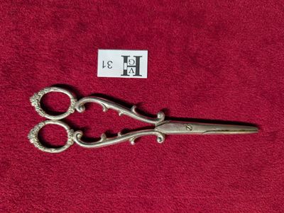 Charmante paire de ciseau à raisins en argent poinçon Minerv…