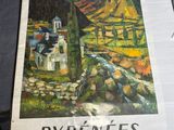 une photo d'une affiche sur le mur d'un bâtiment