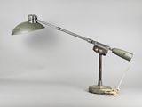 an image of a desk lamp with a cord attached to it