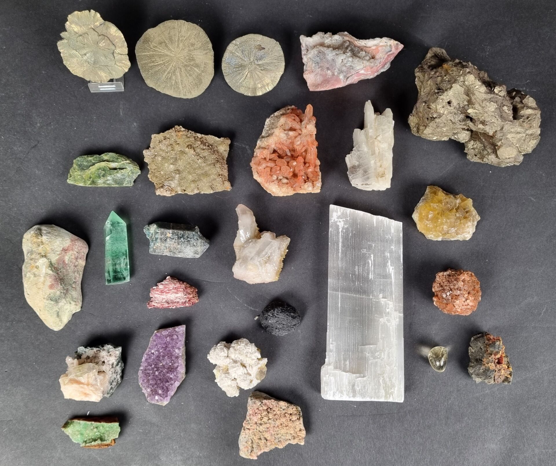 Objets d'art & Curiosités