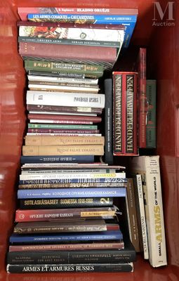 un grand nombre de livres empilés les uns sur les autres