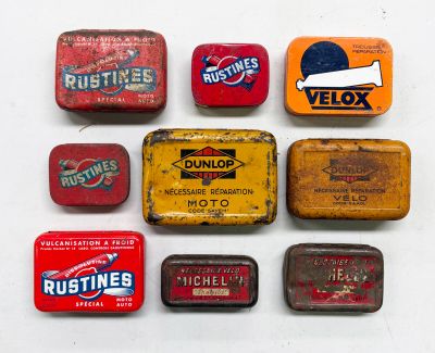 de nombreuses boîtes de conserve de différents types