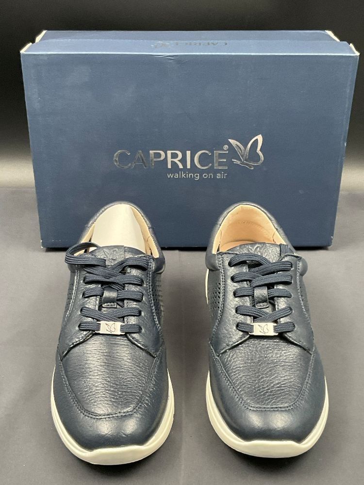 CAPRICE, modèle OCEAN DEER, pointure 37. État neuf avec la boîte.