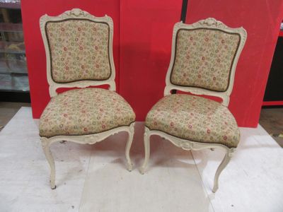 Deux Chaises DE Style Louis XV 50 - 70 Euro