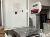 a machine that is sitting on a counter in a room