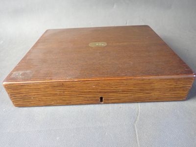 Coffret en chêne Dim : 33 x 28 ( ex-collection Pierre BELLEMERA ) - Photo 1