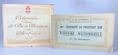 Deux livres sont posés l'un à côté de l'autre sur une table.