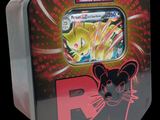 une boîte du jeu de cartes à collectionner Pokémon sur laquelle figure une souris