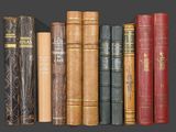 de nombreux livres alignés sur une étagère