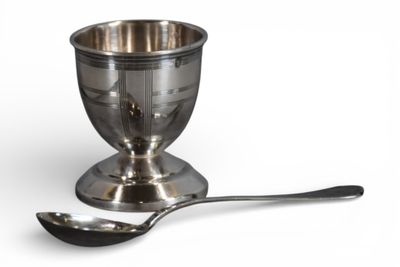 Coquetier et cuiller à bouillie en argent (poinçon Minerve, … - Photo 1