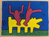 tableau représentant deux personnages assis sur un banc jaune, avec un ciel bleu en arrière-plan