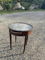 Table bouillotte en acajou et placage d'acajou, dessus de ma… (photo 3)