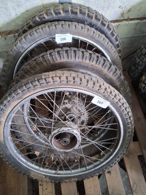 LOT de 2 jantes Av et Ar HONDA XL