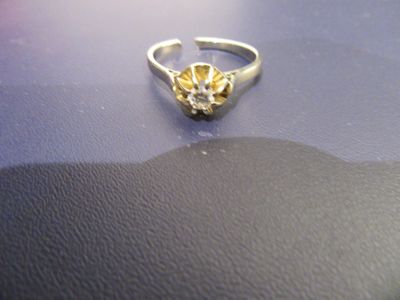 BAGUE EN OR 18K (cassée) + DIAMANT D'ENVIRON 0.