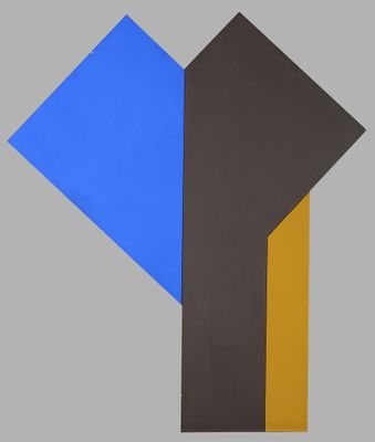 une peinture abstraite représentant trois formes de couleurs différentes sur un fond gris