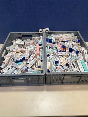 (X2) Caisse contenant de ouvre porte sans contact (S4)