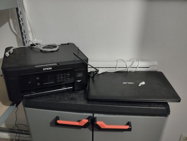 Ordinateur portable ASUS (Manque câble d’alimentation) et imprima...