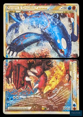 deux cartes Pokémon représentant un dragon bleu et un dragon rouge