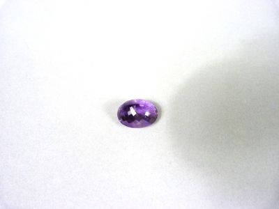 Améthyste ovale 24.75 cts 20.4x16.5x11.3 n°48764186