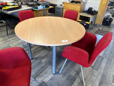 Table de réunion ronde en mélaminé avec sa suite de quatre c…