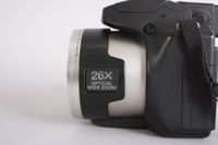 2 appareils photo : 1 argentique ST 605, et 1 numérique OLYM… (photo 6)