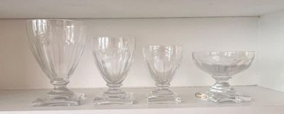 VAL SAINT LAMBERT. Partie de service de verres en cristal ta…