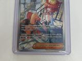 gros plan d'une carte pokemon sur une table