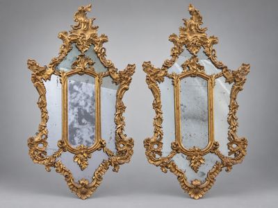 une paire de miroirs français « Gilp » de l'époque de Louis II