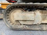 a close up view of the front end of a bulldozer