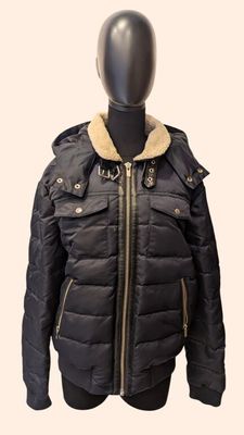 veste sur une tête de mannequin posée sur un mannequin, mannequin, mannequin, mannequin, mannequin, mannequin, mannequin, mannequin, mannequin, mannequin, mannequin, mannequin, mannequin, mannequin, mannequin, mannequin, mannequin, mannequin, mannequin, mannequin, mannequin, mannequin, mannequin, mannequin, mannequin, mannequin, mannequin, mannequin, mannequin, mannequin, mannequin, mannequin, mannequin, mannequin, mannequin, mannequin, mannequin, mannequin, mannequin, mannequin, mannequin, mannequin, mannequin