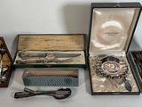 plusieurs types d'argenterie dans un coffret