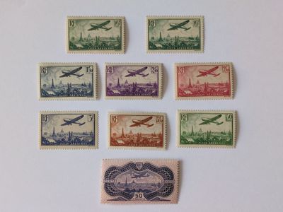 six timbres différents sur lesquels figure l'image d'un avion en plein vol