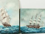 deux tableaux représentant un voilier et un grand voilier en pleine mer