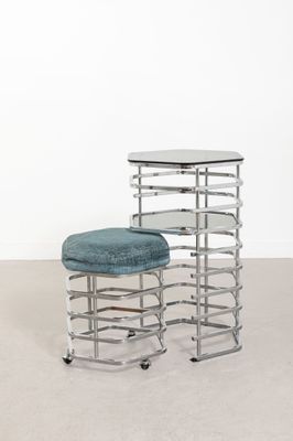 paire de tabourets chromés avec coussin rembourré bleu