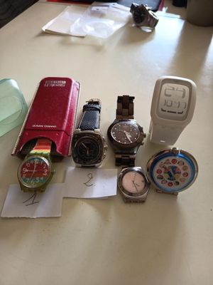 Lot de 6 montres SWATCH 1et 2 à revoir, les 4 autres fonctio…