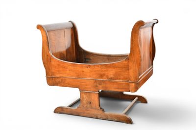 an old wooden sleigh with a sleigh on top of it