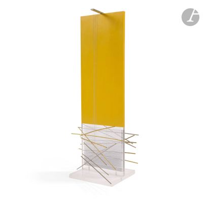 yellow and clear acrylic display stand with metal rods