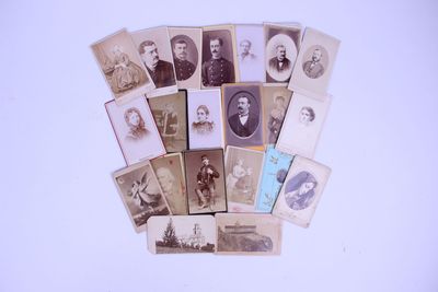 PHOTOGRAPHIE. Ensemble de plus de 300 photographies sur papier albumin - Photo 1