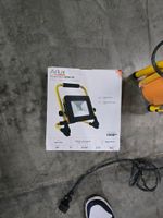 Lampe de chantier LED et projecteur LED (photo 2)