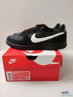 Nike Court Borough Low noir/blanc, tout neuves