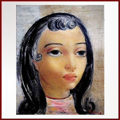 tableau représentant une femme aux longs cheveux noirs portant une chemise rose à col