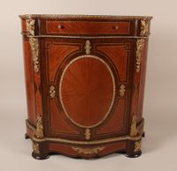 Cabinet à hauteur d'appui en bois de placage et marqueterie …