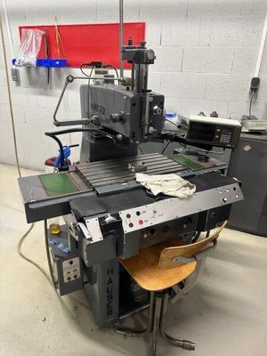 une image d'une machine dans une usine