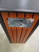 Poubelle d'extérieur carrée 36 L imitation bois, 4 ouverture… (photo 3)