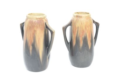 Paire de vases en céramique à décor de coulures, vers 1930 H…