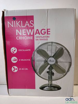 a box that has a box with a fan inside of it