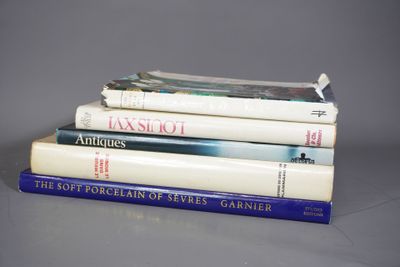 5 Volumes sur l'art dont The soft porcelain of Sèvres, le me…