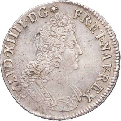 une pièce d'argent portant une tête de femme et une couronne